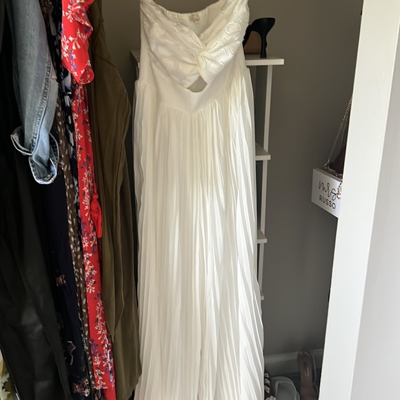 Strapless chiffon pleated jumpsuit - Picture 4 of 5